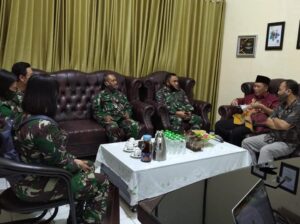 Perkuat Sinergitas, Kadispen Koarmada 2 Audiensi Ke Sejumlah Kantor Media Massa Di Surabaya