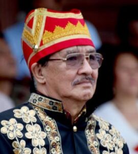 Mengenang Tona’as Benny Tengker, Sang Duta Luhur Adat Minahasa