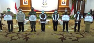 Ratusan Rumah Sakit Rujukan Covid-19 di Jatim Terima Bantuan Ventilator