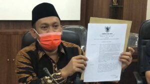 Khofifah Beri Sanksi Bupati Jember, Karena Kesalahan Pembentukan Raperda