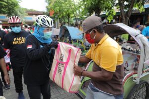 Khofifah Apresiasi Pacitan Sebagai Kabupaten dengan Jumlah Penyebaran dan Kematian Covid-19 Terendah