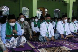 Peringati Harlah Ke-99 NU, PBNU dan PWNU se-Indonesia Ziarah Pendiri NU di Jombang