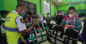 446 Calon Jamaah Haji Keloter Pertama Tiba di Asrama Haji