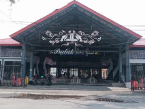 Anggota Dewan Gresik Sebut Diskoperindag Gagal Menghidupkan Pudak Galeri