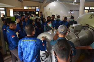 Lembaga Kesehatan Kelautan TNI AL (Lakesla) Gelar Pelatihan Pelayanan Terapi Oksigen Hyperbarik bagi Pengawak Chamber