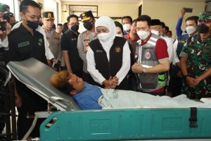 Gubernur Jawa Timur Khofifah Sampaikan Duka Cita Korban Insiden Stadion Kanjuruhan Malang