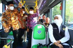 HUT Ke-77 Jatim, Gubernur Khofifah: Monggo Nikmati Bus Trans Jatim Gratis Satu Hari Penuh