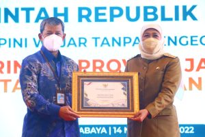 Tujuh Tahun Berhasil Pertahankan Opini WTP, Pemprov Jatim Terima Penghargaan dari Menkeu RI
