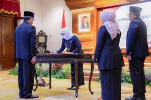Menciptakan Kinerja Progresif, Gubernur Khofifah Lantik 19 Pejabat Eselon II Pemprov Jatim