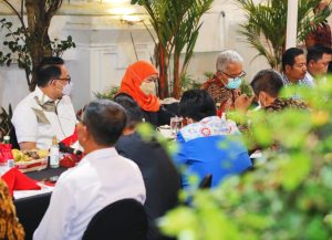 Gubernur Khofifah Tetapkan Kenaikan UMP Jatim 2023 Sebesar 7,8 Persen