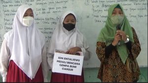 Tanamkan Sikap Peduli Sesama, Siswa SDN di Sidoarjo Galang Donasi untuk Korban Cianjur