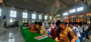Bupati Anna Dorong Siswa SMKN se-Bojonegoro Terus Berinovasi Ciptakan Alat
