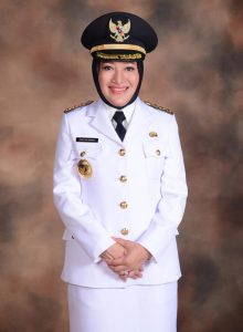 Sukses Pimpin Bojonegoro, Bupati Anna Mu’awanah Raih Penghargaan Santri of The Year 2022
