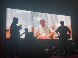 Lagu Hitsnya Diulas di Sela Konser UNESA, Denny Caknan: Terima Kasih, Gus…