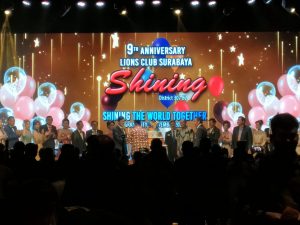 HUT ke-9 Lions Club Surabaya Shining, Anggota Unjuk Bakat hingga Santuni Anak Yatim