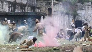 Eri Cahyadi Beri Apresiasi Drama Kolosal Melawan Penjajah di Benteng Kedung Cowek