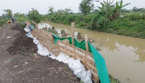 Tak Ditangani Serius, Tanggul di Sungai Plalangan Rawan Kembali Jebol