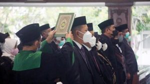 Penguatan Kinerja di Lingkup Pemkab Bojonegoro, 52 Pejabat Dilantik Bupati Anna