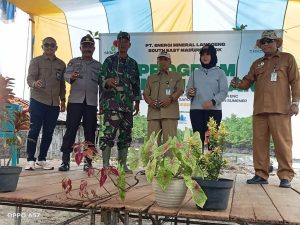 Gandeng Pemdes, KKKS PT EML Tanam Bakau di Lokasi Kritis Pesisir Desa Tanjung Sumenep