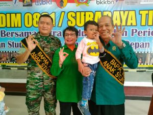 Turunkan Angka Stunting, Kodim 0831 Beri Bantuan Sembako dan Vitamin