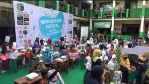 Peringati Hari Ibu Nasional, Ratusan Ibu di Sidoarjo Ikuti Festival