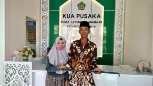 Pria di Probolinggo Menikah Dengan Mas Kawin Sebatang Linggis, Alasannya Bikin Haru