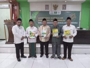 Kado 1 Abad NU, Ma’arif dan Aswaja Center Sidoarjo Launching Kurikulum Merdeka dan Modul Ajar Aswaja