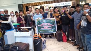 Hadiri 1 Abad NU, Rombongan PCNU Aceh Singkil Tiba di Bandara Juanda