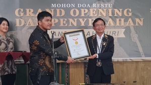 Dipenuhi 514 Nasihat Kuno, Rumah Makan Unik di Sidoarjo Pecahkan Rekor Muri