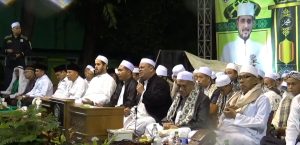 Perayaan Isra’ Mi’raj, Ribuan Warga Bershalawat di Tengah Guyuran Hujan