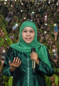 Gubernur Khofifah Ajak 15 ribu Muslimat NU Ungkapkan Rasa Syukur Lewat Dzikir dan Shalawat