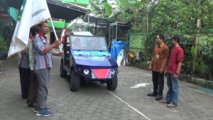 Semarakkan PWNU Jatim Award 2023, Mobil Listrik SMK ITABA Sidoarjo Tes Drive Menuju Lirboyo Kediri