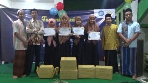Sambut Ramadhan, 3 Santri Ponpes Al Quran Darussholah Islamic Tulangan Dianugerahi The Best Speaking and The Best Grammar