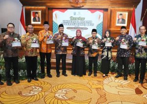 Gubernur Khofifah : Pemprov Jatim Siap Wujudkan  Capai Target 100 Persen UnIversal Health Coverage Tahun 2024