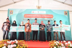 Shopee Barokah Gelar Kompetisi Bisnis Digital Pesantren, Begini Tantangan Khofifah pada Para Juara