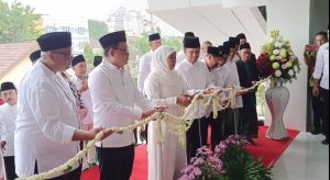 Gubernur Jatim Resmikan Masjid Raya Islamic Center
