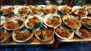 Masjid Ash-Shoobiriin Sediakan Buka Puasa Gratis untuk Ojol dan Musafir