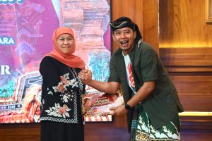 Gubernur Khofifah Beri Apresiasi dan Tunjangan Kehormatan pada 1.000 Seniman dan 240 Juru Pelihara Cagar Budaya Jatim