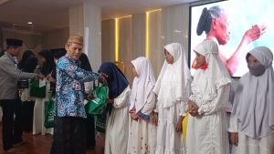 Ramadhan Menggembirakan, Lazisnu Jatim dan Siantar Top Santuni Ratusan Anak Yatim