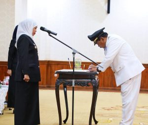 Lantik Marhaen Djumadi sebagai Bupati Nganjuk, Gubernur Khofifah: Wujudkan Good Governance dan Layanan Publik yang Profesional