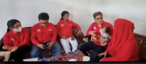 Kesira Jatim Jenguk Bayi Gagal Operasi Bibir Sumbing