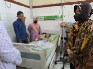 Mensos akan Bawa Penderita Cerebral Palsy Spastik Quadriplegi di Sumenep Berobat ke Solo