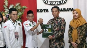 PBB Kota Surabaya Daftarkan 50 Bacaleg Diantar 300 Relawan