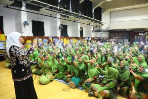 Di Harlah PCI Muslimat NU Hong Kong – Macao, Gubernur Khofifah Tekankan Kewaspadaan Terhadap Penipuan dan Pemerasan pada PMI