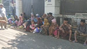Seorang Jemaah Haji Diantar 3 Bus bahkan Satu Desa