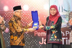 Keren! Jatim Borong Enam Penghargaan, Sabet Juara Umum Anugerah Adinata Syariah KNEKS