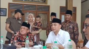 Menjaga Tensi Politik, Wali Kota Surabaya Sowan ke Tokoh Madura