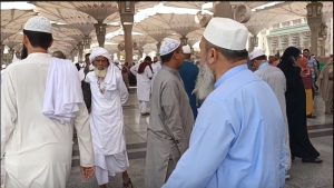 Petugas Siap Bantu Jemaah Haji Indonesia di Masjid Nabawi 24 Jam