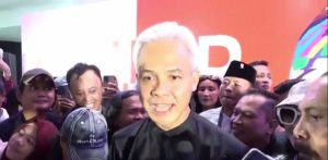 Capres Ganjar Pranowo Ajak Ribuan Pendukungnya Rawat Budaya Nasional   