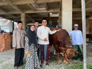 Menhan Prabowo Kirim Sapi Kurban Berat Hampir 9 Kwintal untuk Habib Abu Bakar Assegaf